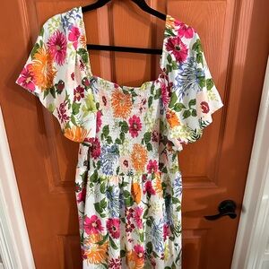 Women’s White Floral Smocked Midi Dress with Flutter Sleeves 2XL